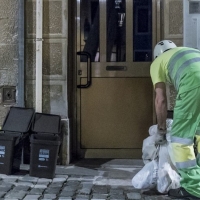 Cabezas critica el deficiente número de contenedores verdes en Badajoz