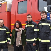 Los bomberos de la Diputación de Badajoz estrenan trajes de última tecnología