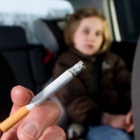 Uno de cada tres niños españoles son fumadores pasivos de sus padres