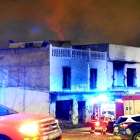 Se incendia una casa okupa en la ‘autopista’ de Badajoz