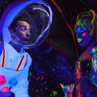 Extraterrestres y niños se dan cita en el teatro López de Ayala
