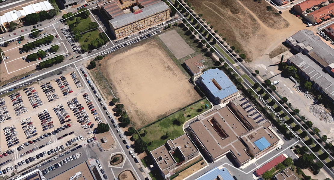 Fragoso: “La Junta no hace ni mantiene instalaciones deportivas en Badajoz, pero si en Cáceres”