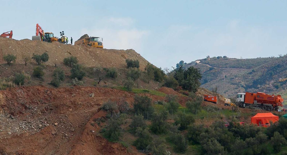 Localizan en el pozo de Totalán un hueco de 15 metros en el que podría estar Julen