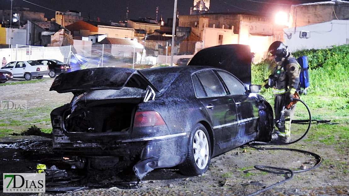 Continúa la quema de coches en Badajoz