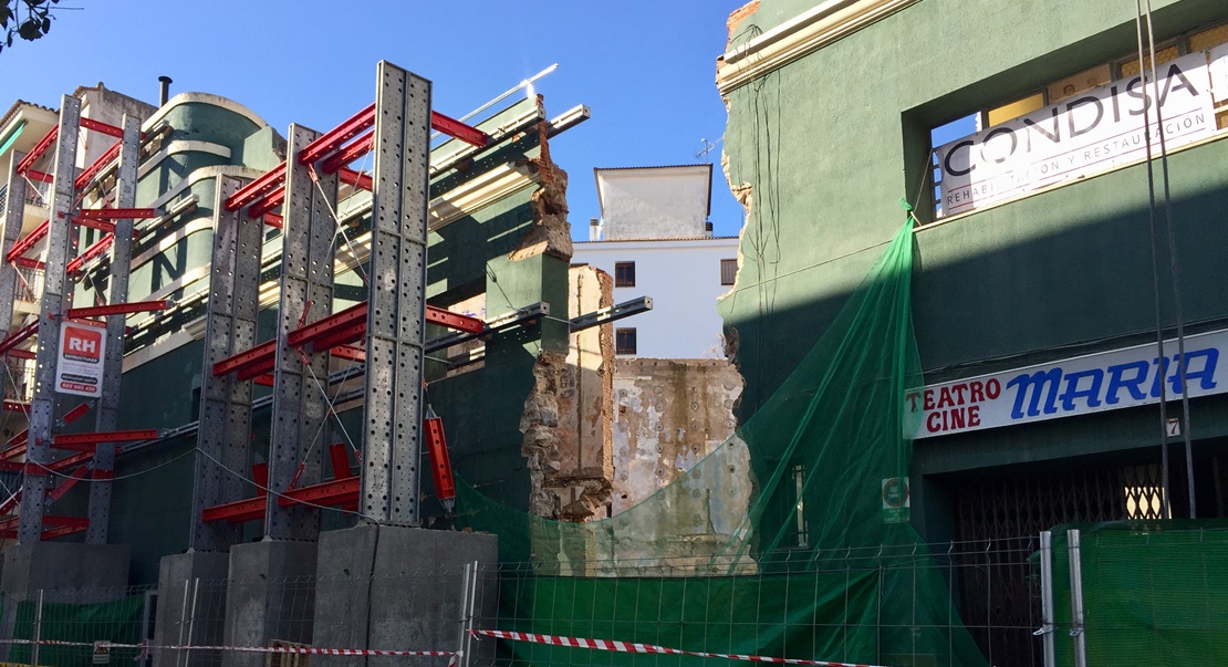 PP reclama los informes que supuestamente avalan la demolición de la fachada del María Luisa