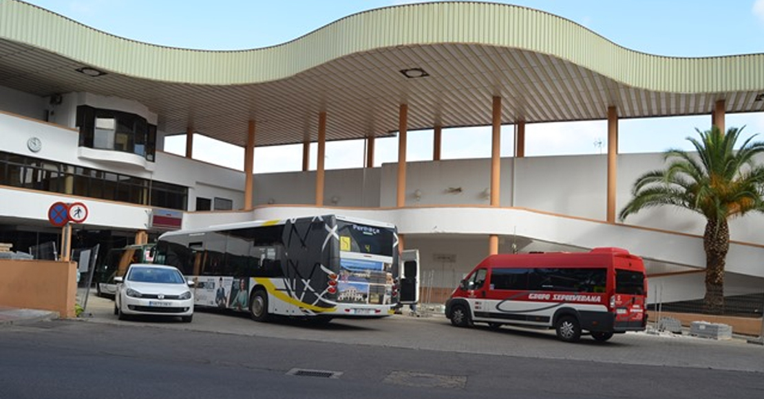 La estación de autobuses de Villanueva ya está operativa y accesible