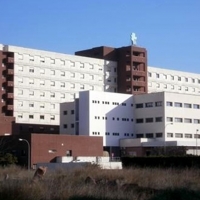 El Universitario de Badajoz pionero en el implante de prótesis de cerámica para el esternón