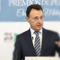 Don Benito premia al periodista Matías Prats