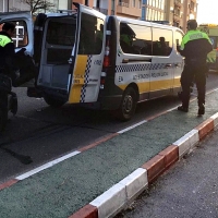 Dos policías heridos en una colisión en Cáceres