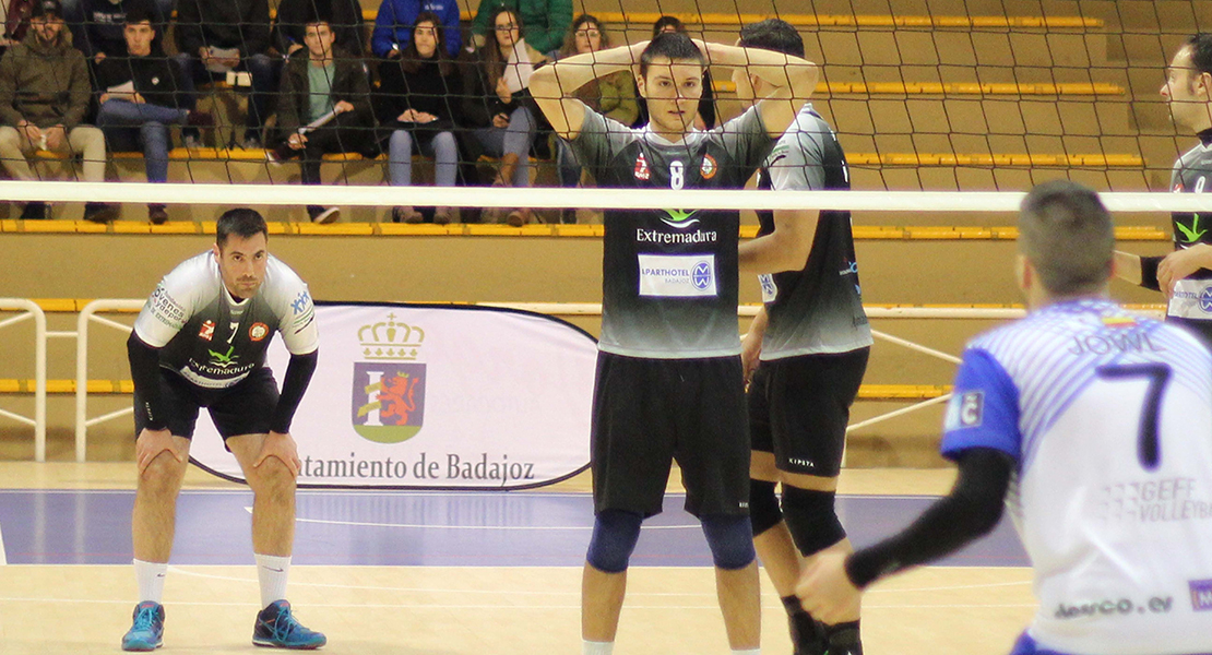 Lázaro Amorós, del Pacense Voleibol, mejor bloqueador de la categoría