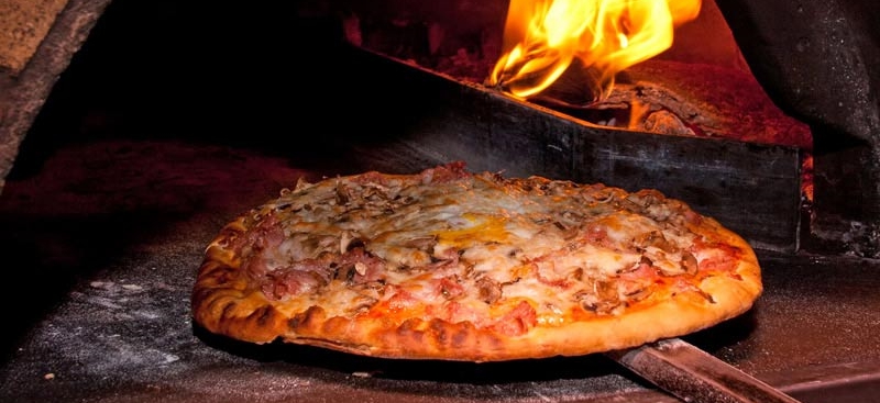 La temperatura perfecta para hornear pizzas según la Universidad de Extremadura