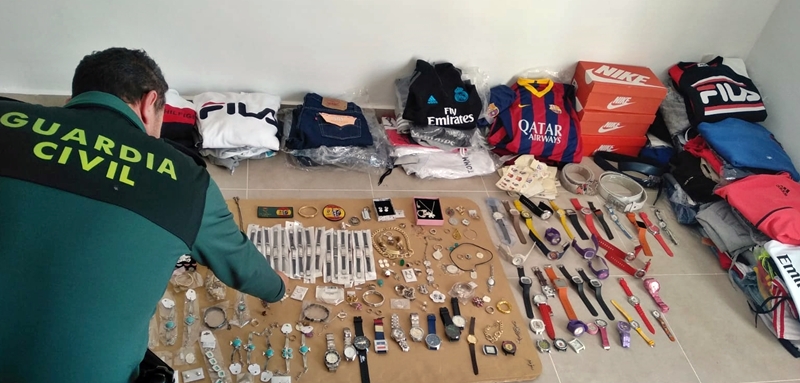 Intervienen un centenar de joyas, relojes y prendas en la comarca de Olivenza