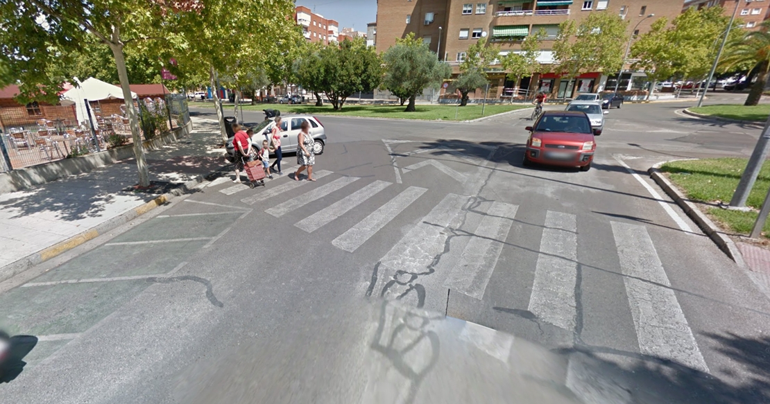 Mujer atropellada en una paso de peatones en Badajoz