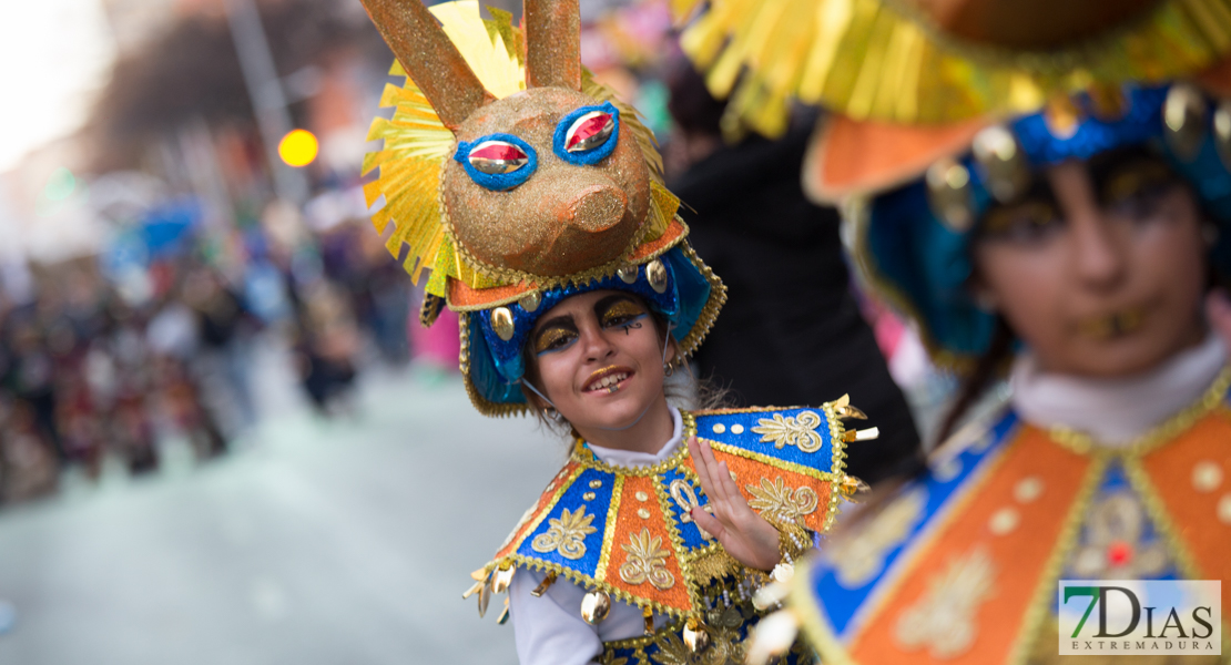 Gran nivel en el desfile de comparsas infantiles del Carnaval de Badajoz (PARTE II)
