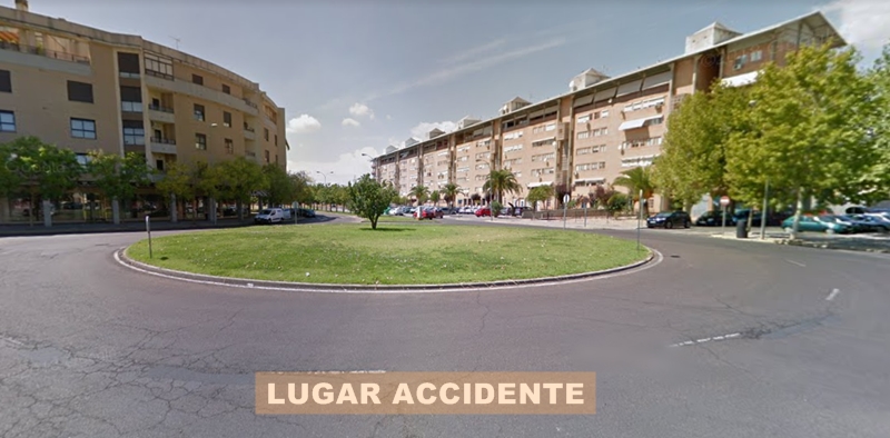 Herido grave tras una colisión en una rotonda de Badajoz