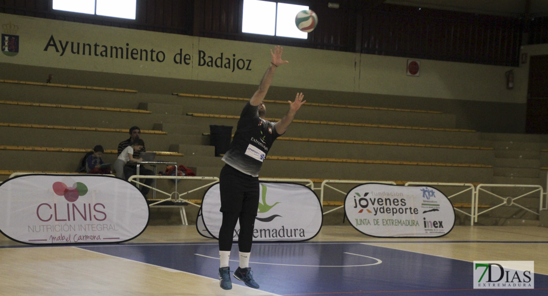 Imágenes del Pacense Voleibol - CV Bruxas