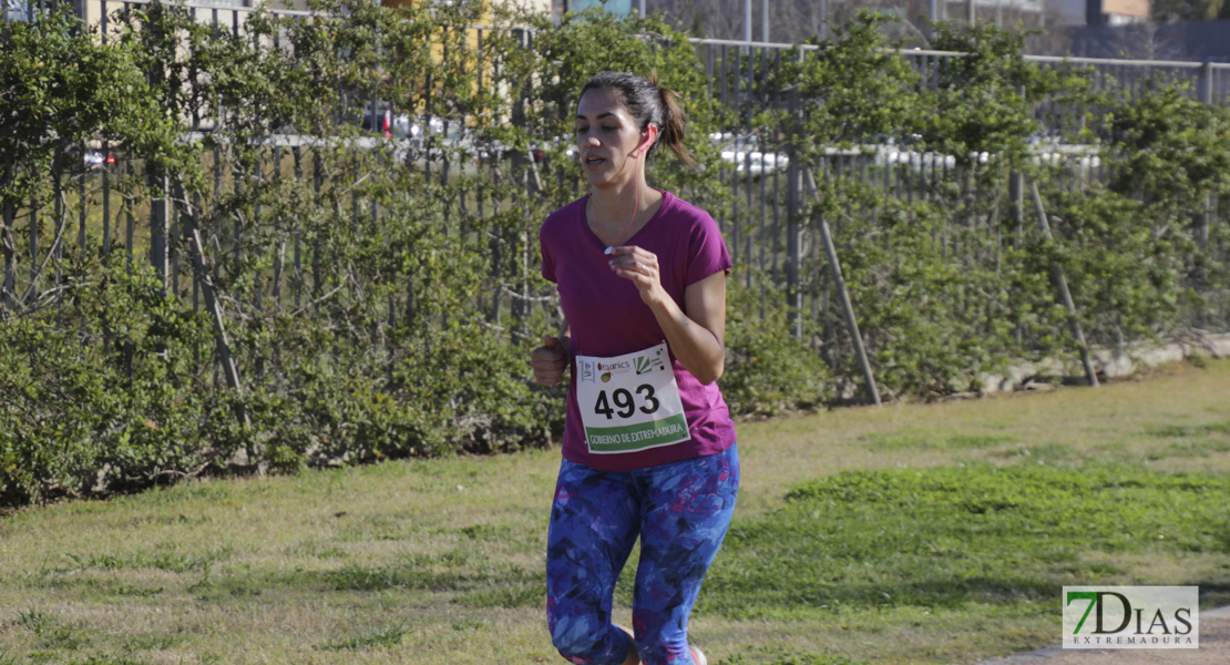 Imágenes de la VI Carrera de la Mujer de Badajoz II