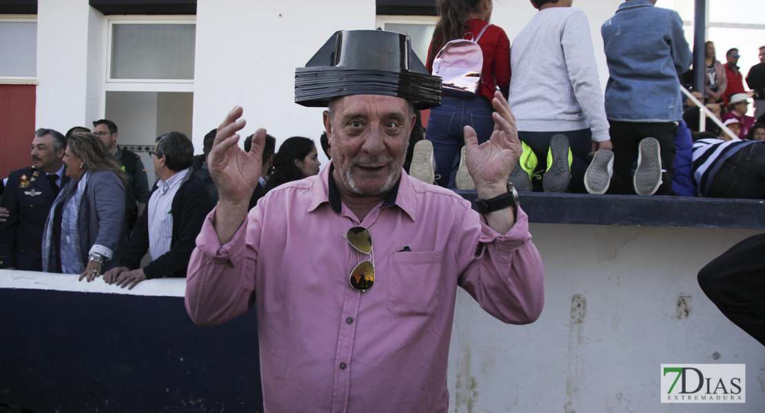 Imágenes del triangular solidario Gitanos, Guardia Civiles y famosos