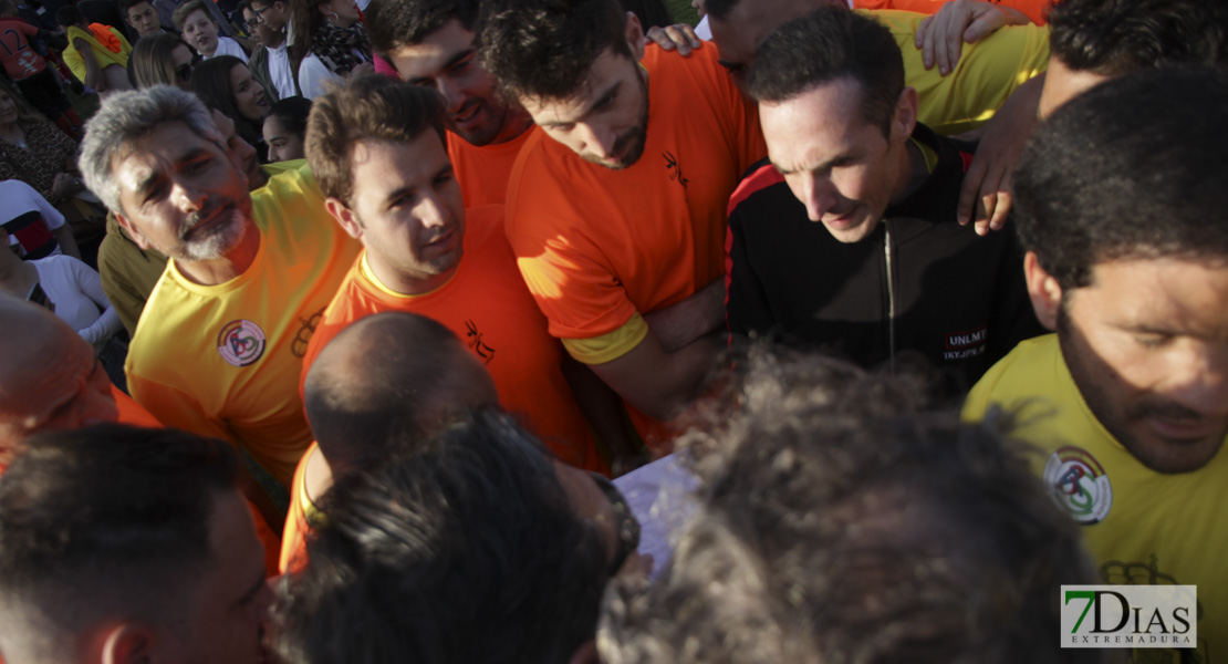 Imágenes del triangular solidario Gitanos, Guardia Civiles y famosos II