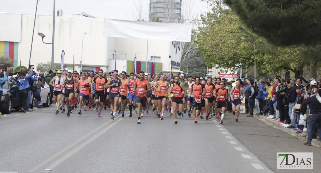 Imágenes de la 27º Maratón Ciudad de Badajoz I