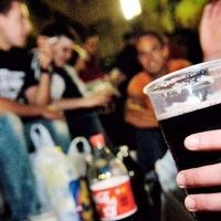 Se dispara el consumo de alcohol entre menores en Badajoz