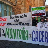 Las plataformas contra las minas se manifiestan ante “la censura de Vara”