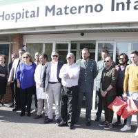 La Fundación Atlético de Madrid reparte alegría en el Materno Infantil