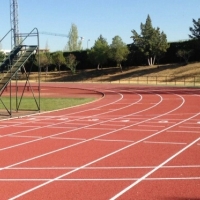 Cierre de las instalaciones del gimnasio y pista de Atletismo en Cáceres