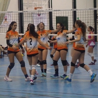 El Pacense Voleibol femenino cierra la temporada en tierras madrileñas