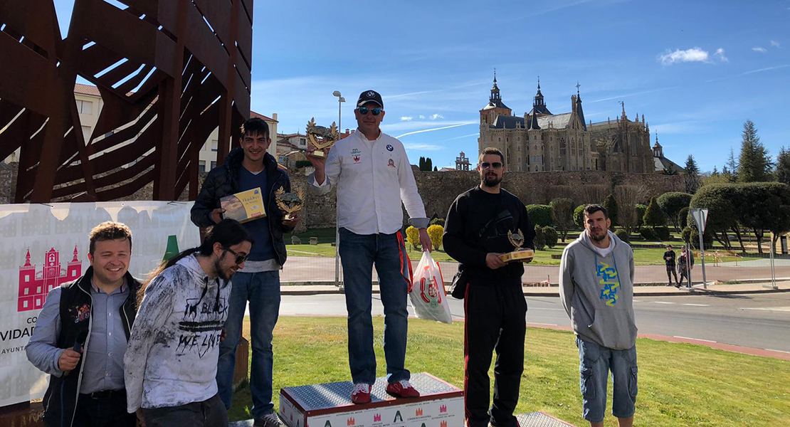El extremeño Ruiz Caballero triunfa en Astorga