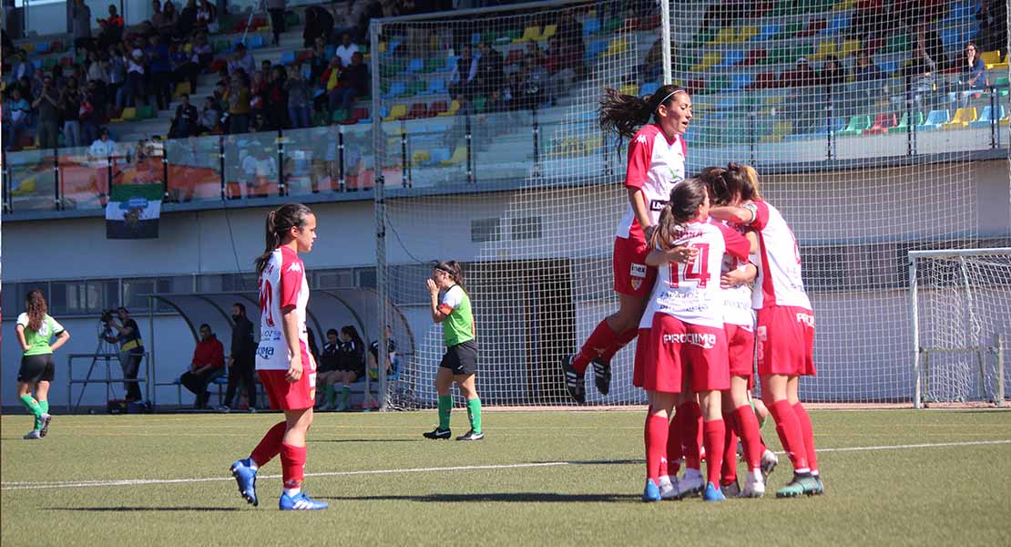 El Santa Teresa se afianza en el liderato con una goleada