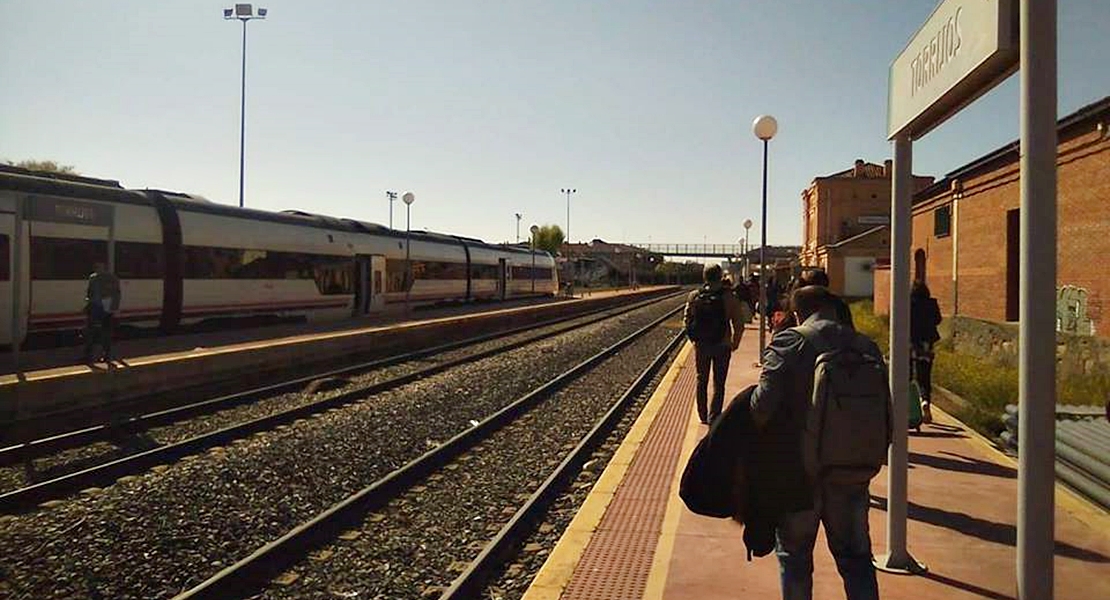 Otro tren destino Plasencia deja tirados a los pasajeros en Toledo