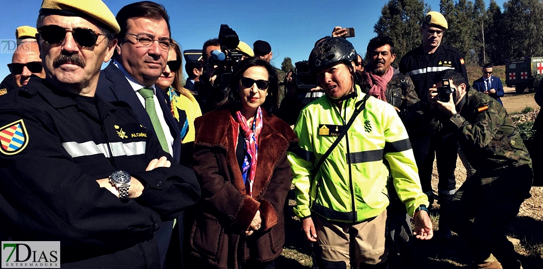 La UME saca del río 63.000 toneladas de camalote