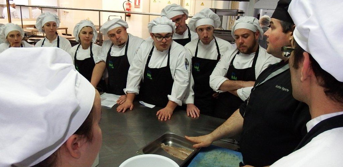 Seis cocineros compiten para representar a Extremadura en un campeonato nacional