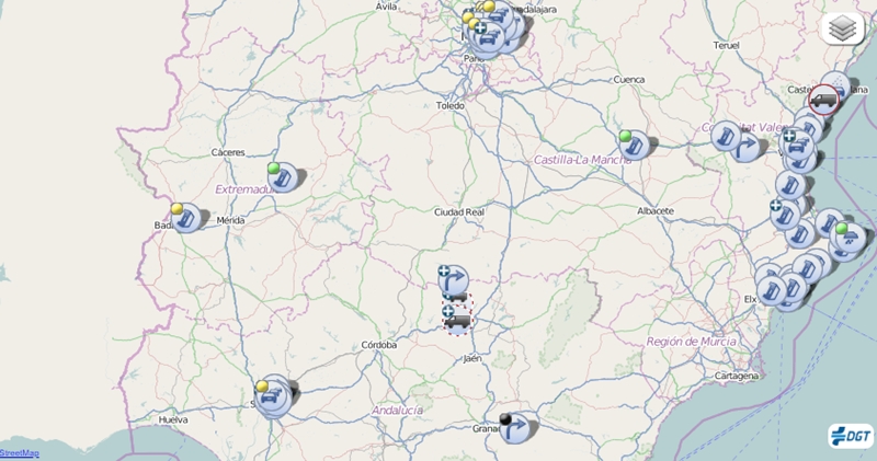 Carril cerrado por un accidente en la A-5