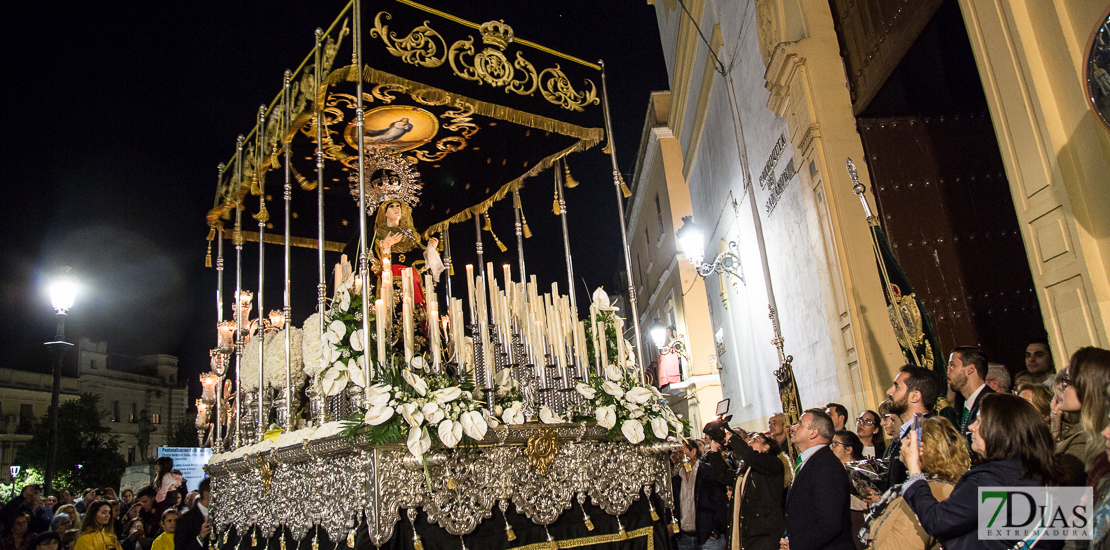 Las imágenes más íntimas del lunes Santo en Badajoz