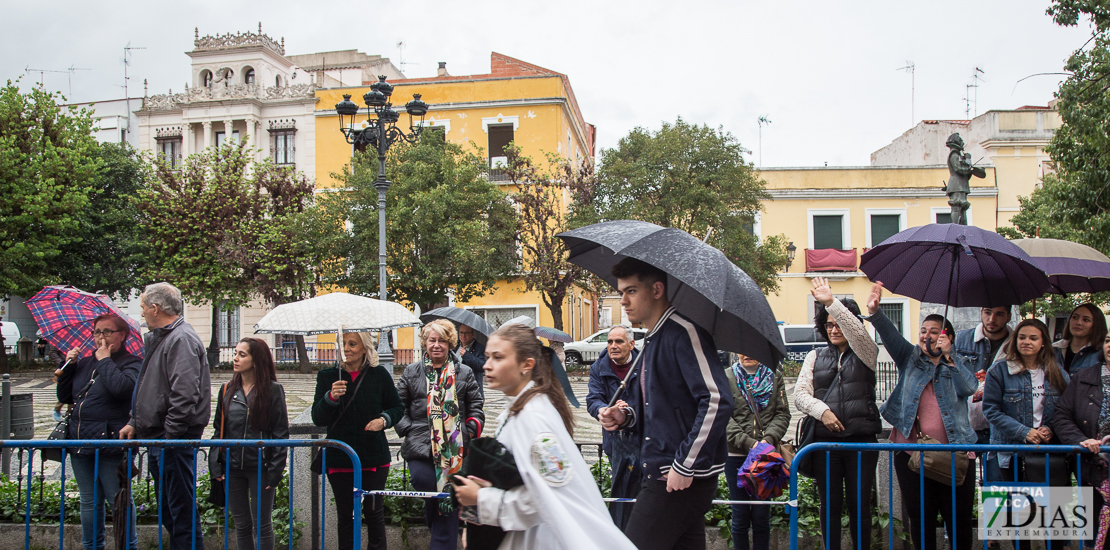 Miércoles Santo marcado por el mal tiempo en Badajoz