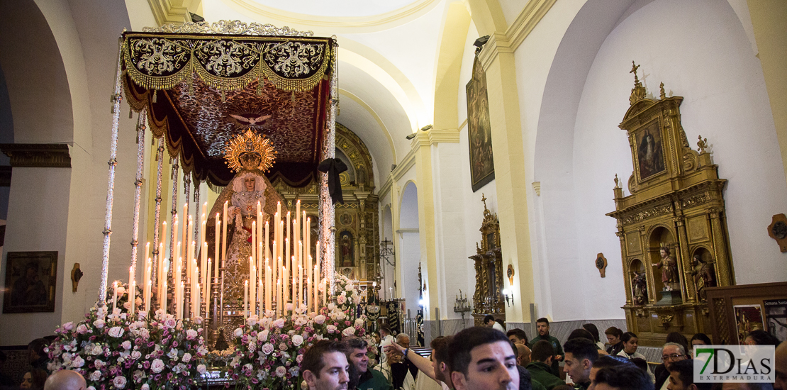 Miércoles Santo marcado por el mal tiempo en Badajoz