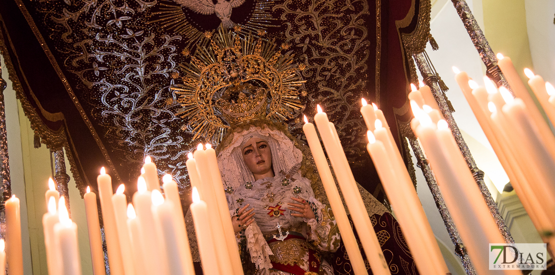 Miércoles Santo marcado por el mal tiempo en Badajoz