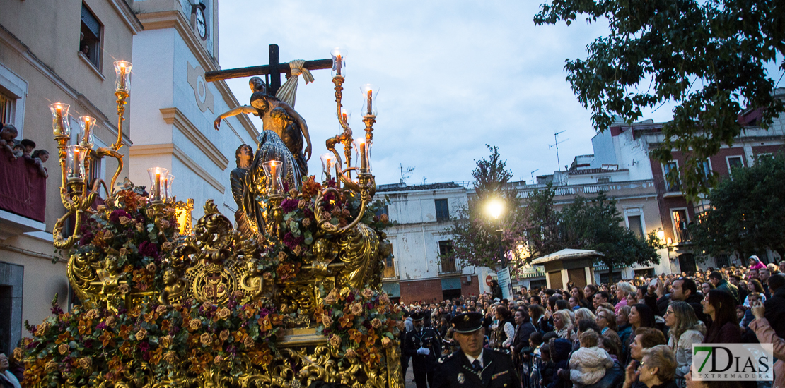 Miércoles Santo marcado por el mal tiempo en Badajoz