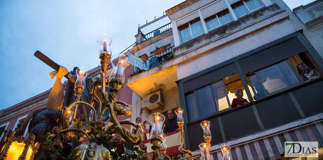 Miércoles Santo marcado por el mal tiempo en Badajoz