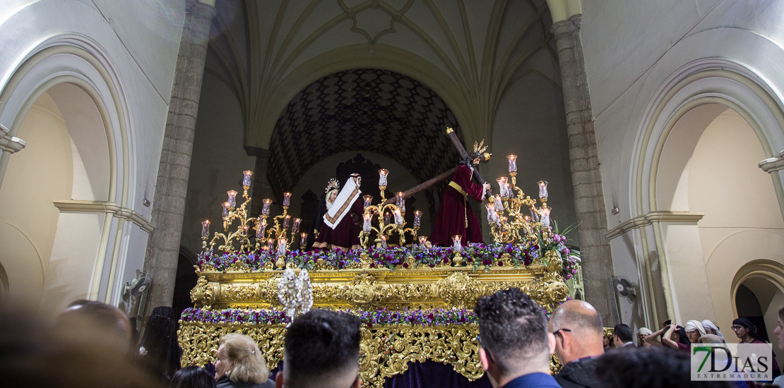 Miércoles Santo marcado por el mal tiempo en Badajoz