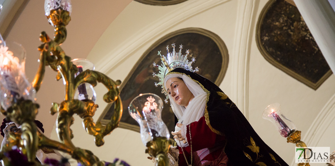 Miércoles Santo marcado por el mal tiempo en Badajoz