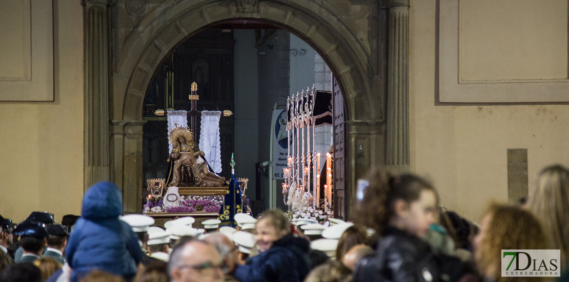 Miércoles Santo marcado por el mal tiempo en Badajoz