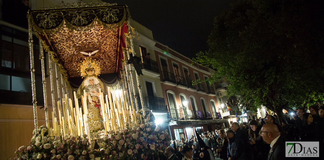 Miércoles Santo marcado por el mal tiempo en Badajoz