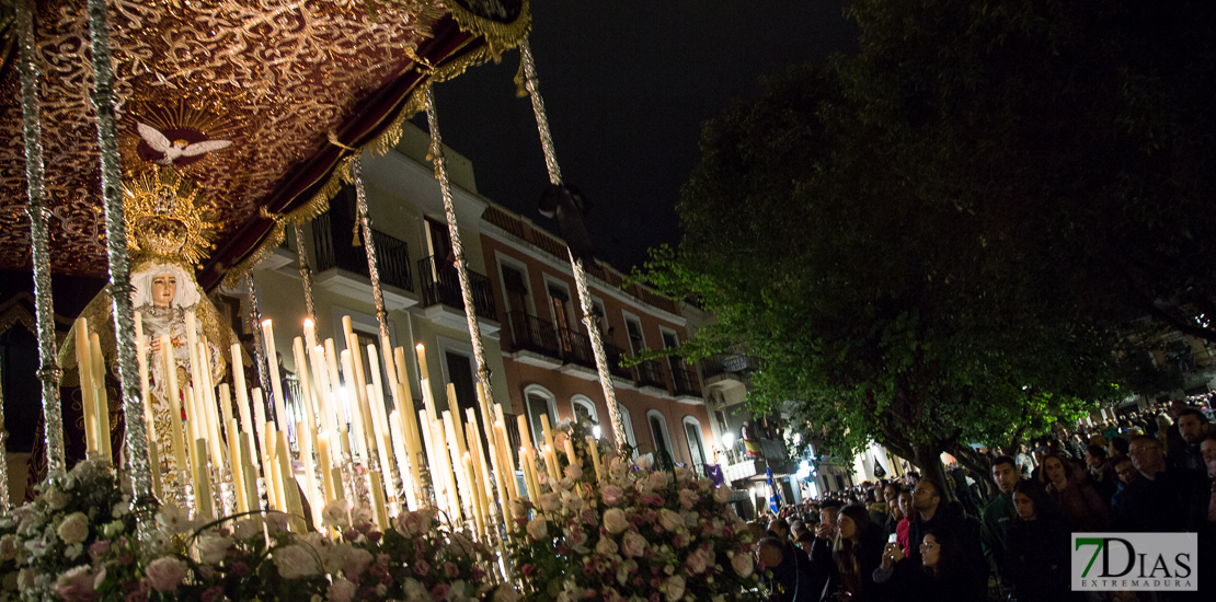 Miércoles Santo marcado por el mal tiempo en Badajoz