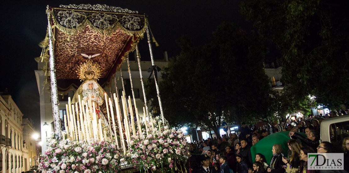 Miércoles Santo marcado por el mal tiempo en Badajoz