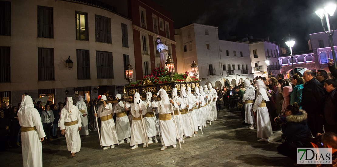 La Plaza Alta disfruta de la estación de penitencia en su madrugada de Jueves Santo