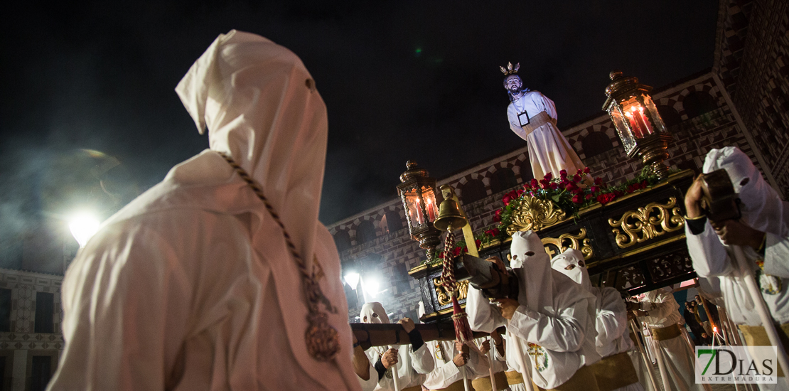 La Plaza Alta disfruta de la estación de penitencia en su madrugada de Jueves Santo