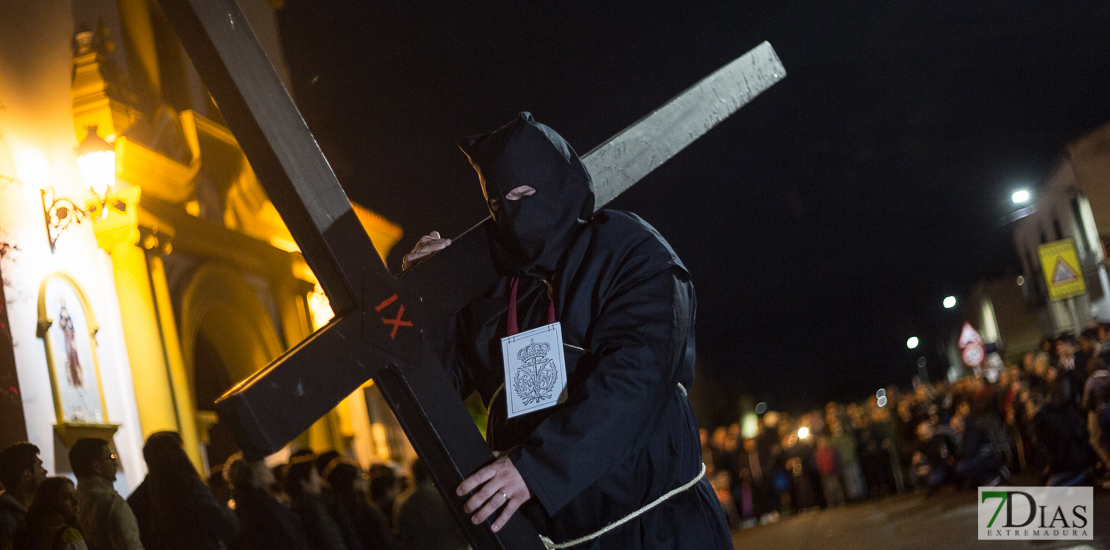 La madrugada del Jueves procesiona por las calles de Badajoz